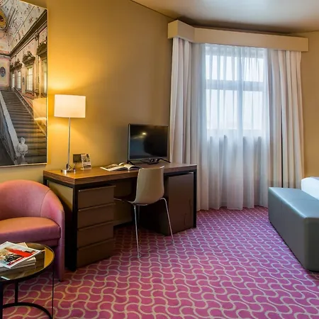 Dom Henrique - Downtown Отель 4*
