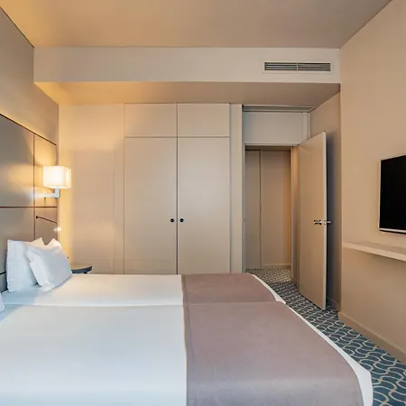 Dom Henrique - Downtown Hotel Oporto