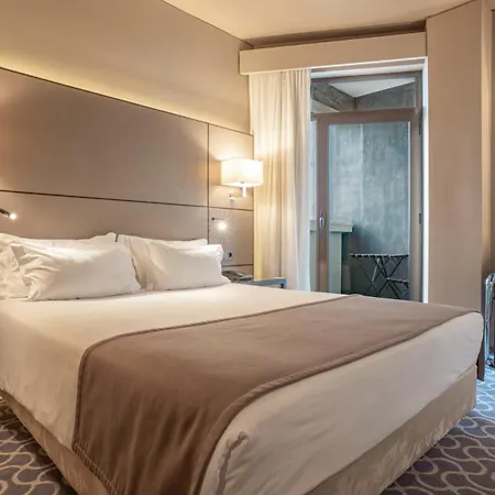 Dom Henrique - Downtown 4* Oporto