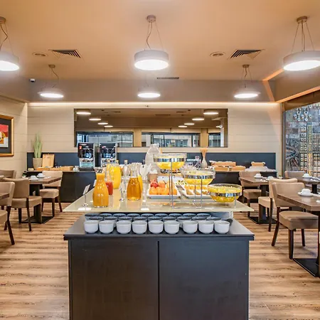 Hotel Dom Henrique - Downtown Oporto