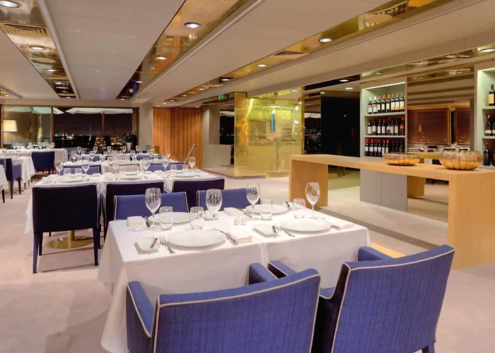 Hotell Dom Henrique - Downtown