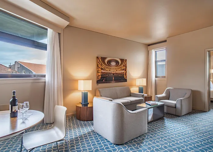 Hotell Dom Henrique - Downtown Oporto