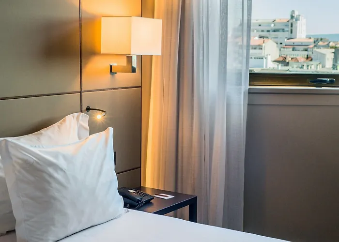 Dom Henrique - Downtown 4*