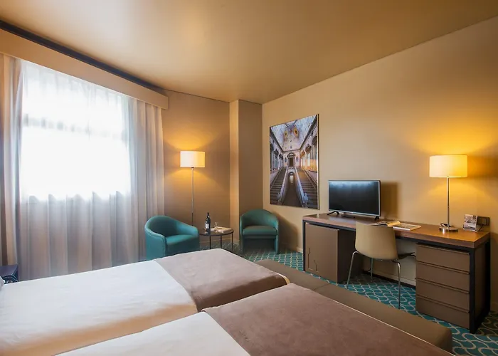Dom Henrique - Downtown Hotell Oporto