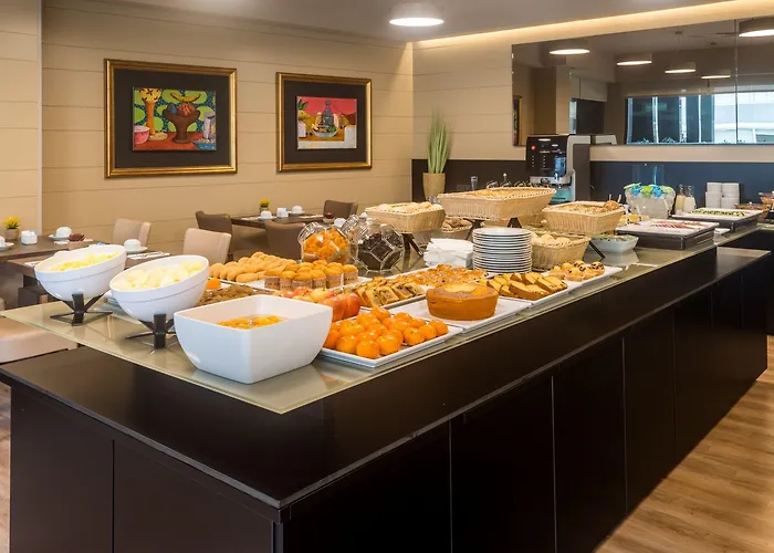 Dom Henrique - Downtown Hotell 4*