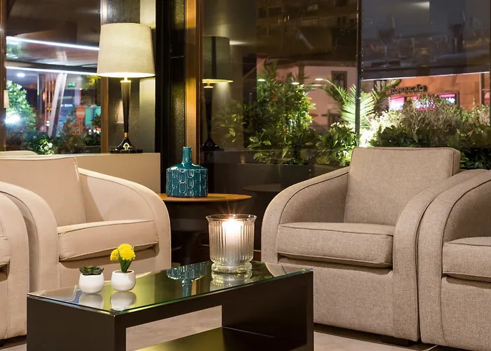 Dom Henrique - Downtown Oporto