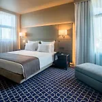 Dom Henrique - Downtown Porto