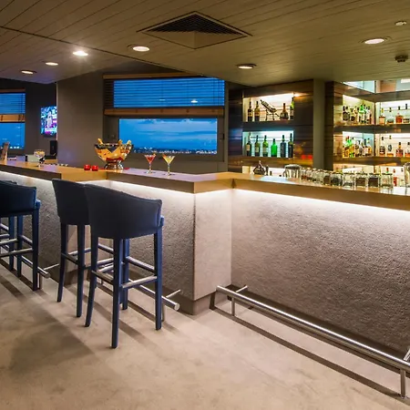 מלון Dom Henrique - Downtown