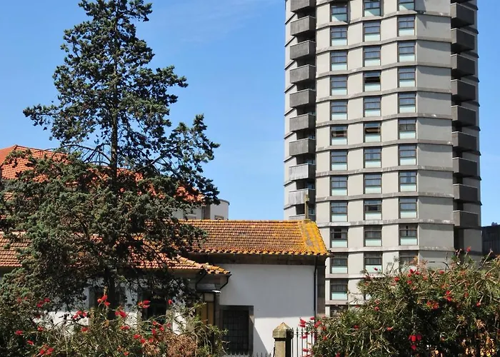 Hotel Dom Henrique - Downtown