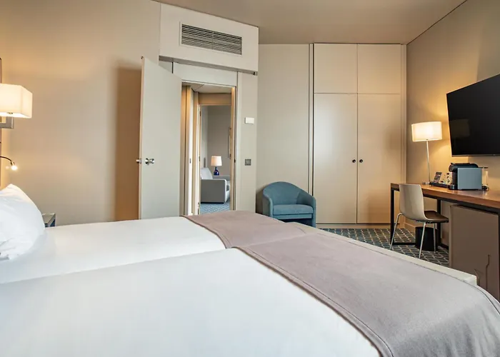 Dom Henrique - Downtown Hotel 4*