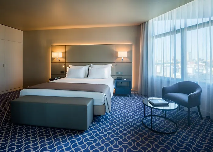 Hotel Dom Henrique - Downtown