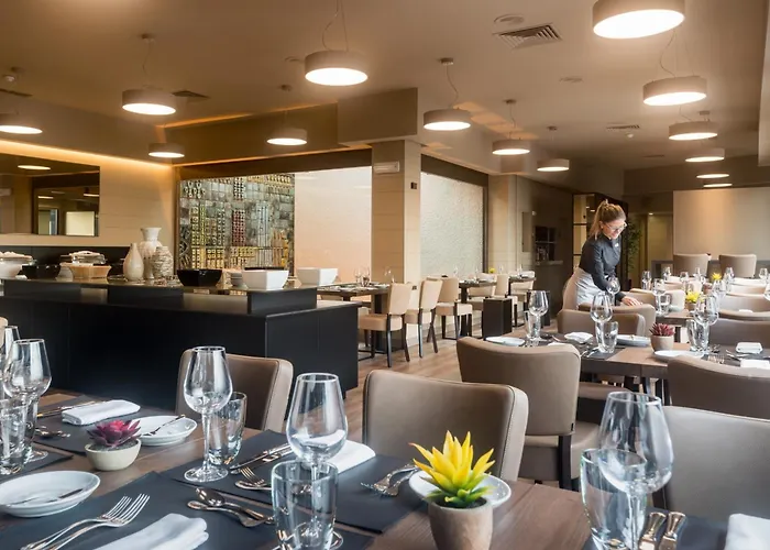 Dom Henrique - Downtown 4* Porto