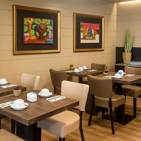 Dom Henrique - Downtown 4*
