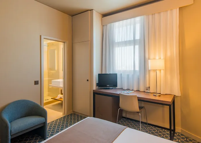 Hotel Dom Henrique - Downtown Porto
