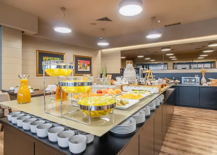 Dom Henrique - Downtown Hotel 4*