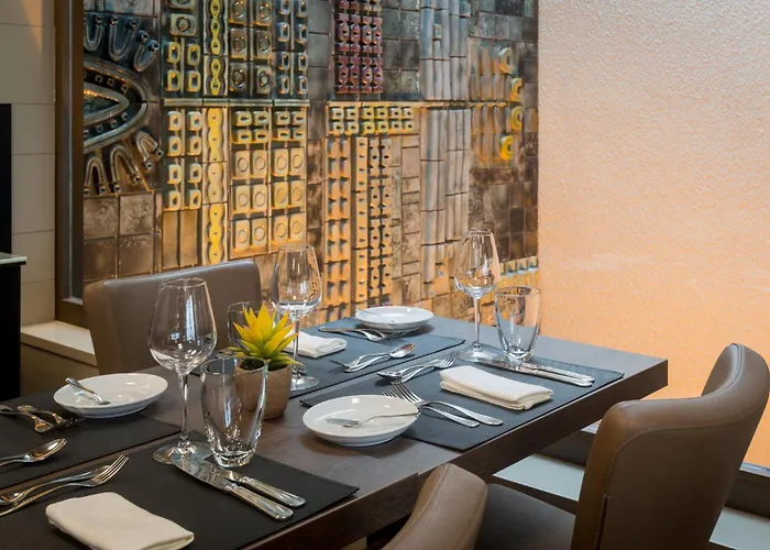 Hotel Dom Henrique - Downtown Oporto