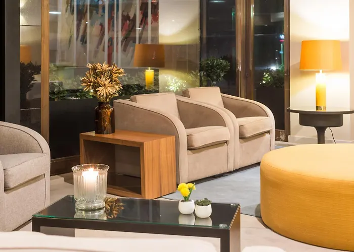 Dom Henrique - Downtown Oporto